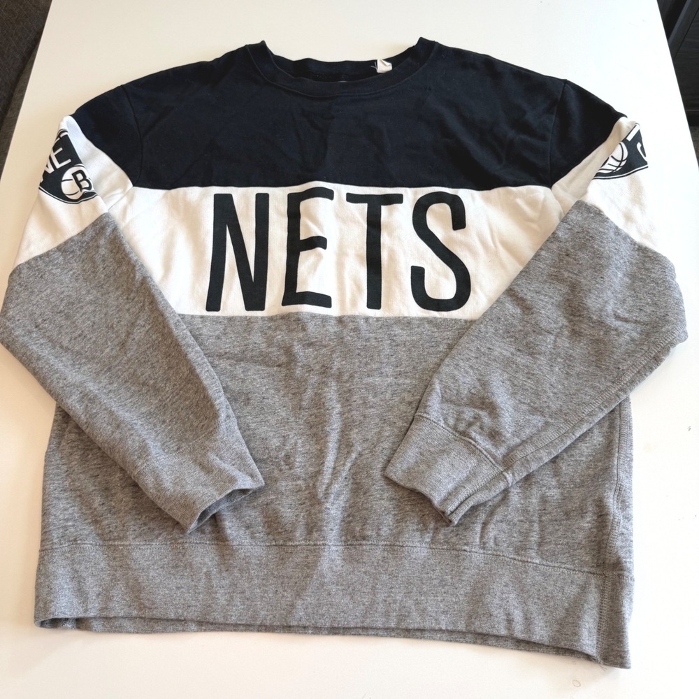 Tailgate Brooklyn Nets NBA Colorblock Sweatshirt Grey White Black Womens Medium
